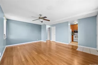 Photo #5: 202609487 Listing 
