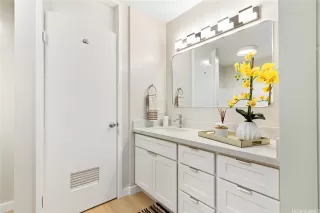 Photo #3: 202609516 Listing 