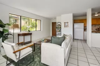 Photo #5: 202609530 Listing 