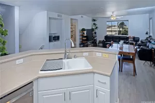 Photo #5: 202609534 Listing 