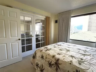 Photo #5: 202609553 Listing 