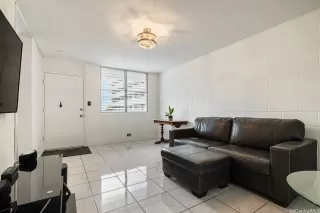 Photo #2: 202609561 Listing 