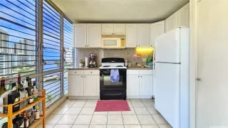 Photo #6: 202609598 Listing 