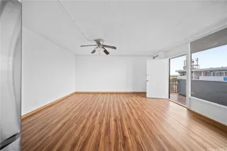 Photo #2: 202609630 Listing 
