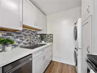 Photo #6: 202609679 Listing 