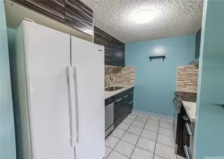Photo #5: 202609698 Listing 