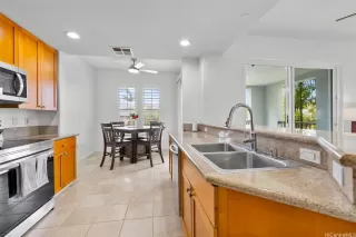 Photo #4: 202609790 Listing 