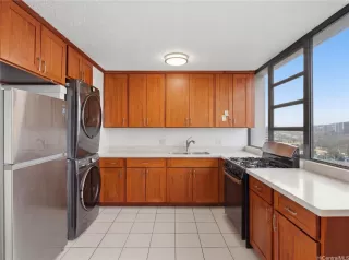 Photo #5: 202609792 Listing 