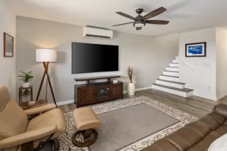 Photo #2: 202609803 Listing 