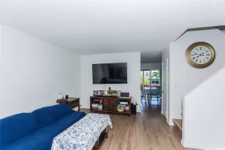 Photo #4: 202609820 Listing 