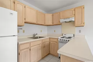 Photo #6: 202609852 Listing 