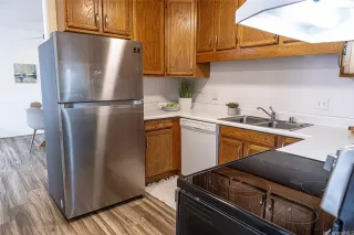 Photo #6: 202609862 Listing 
