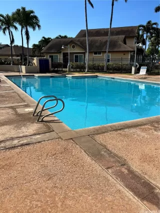Photo #5: 202609879 Listing 