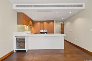 Photo #4: 202609919 Listing 