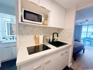Photo #3: 202609961 Listing 