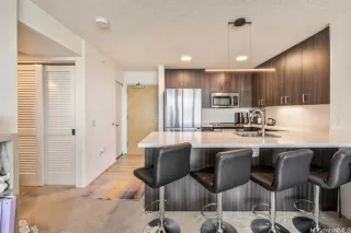 Photo #2: 202609964 Listing 