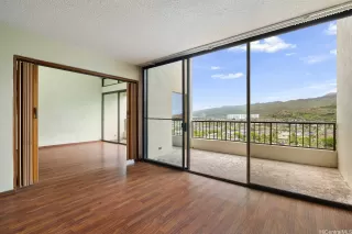 Photo #4: 202609979 Listing 
