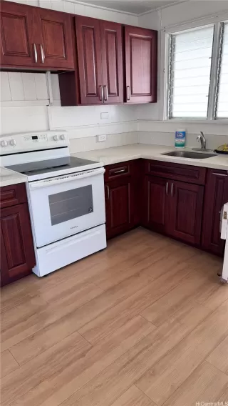 Photo #3: 202609985 Listing 