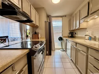Photo #4: 202610004 Listing 
