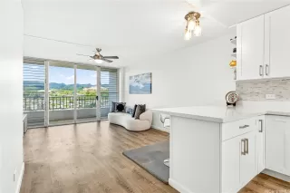 Photo #4: 202610023 Listing 