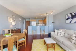 Photo #5: 202610052 Listing 