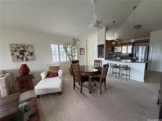 Photo #5: 202610057 Listing 