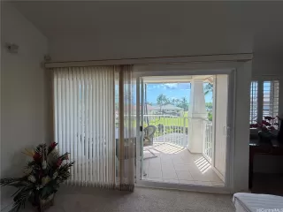 Photo #6: 202610057 Listing 