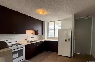 Photo #2: 202610063 Listing 