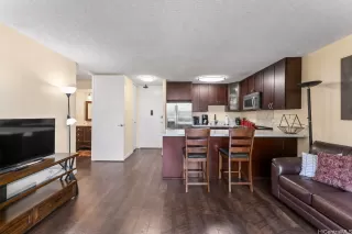 Photo #6: 202610066 Listing 