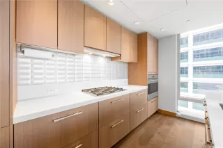 Photo #6: 202610094 Listing 