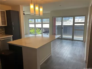 Photo #6: 202610103 Listing 