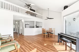 Photo #4: 202610115 Listing 