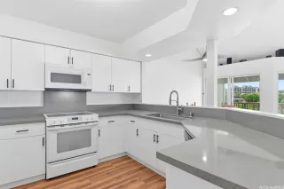 Photo #5: 202610115 Listing 