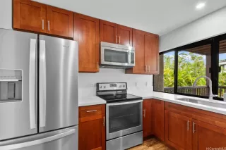 Photo #6: 202610139 Listing 