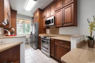 Photo #4: 202610191 Listing 