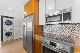 Photo #6: 202610197 Listing 