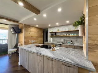 Photo #2: 202610254 Listing 