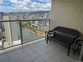 Photo #3: 202610268 Listing 