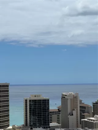 Photo #6: 202610268 Listing 