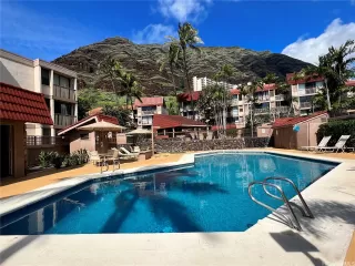 Photo #3: 202610286 Listing 