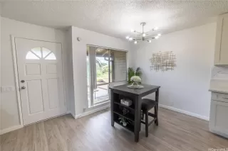 Photo #4: 202610297 Listing 