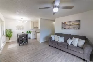 Photo #6: 202610297 Listing 