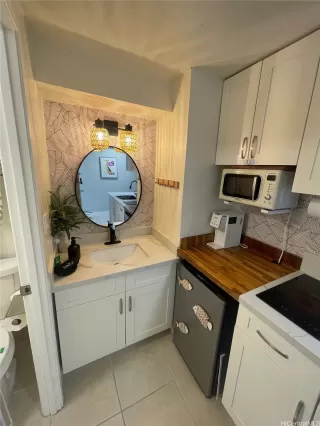 Photo #2: 202610348 Listing 