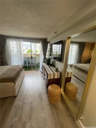 Photo #6: 202610348 Listing 
