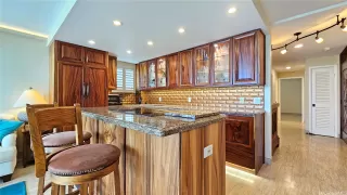 Photo #2: 202610368 Listing 