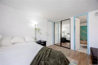 Photo #6: 202610369 Listing 