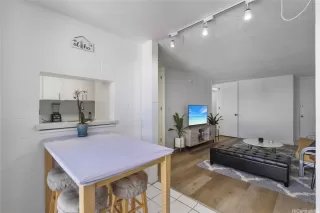 Photo #5: 202610396 Listing 