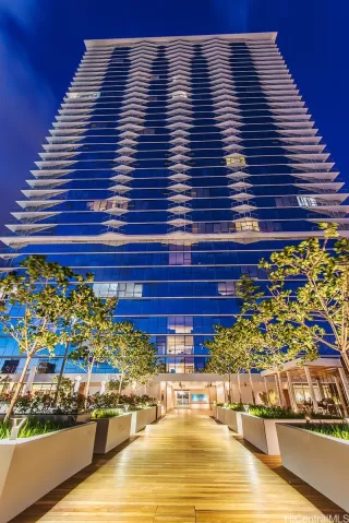 Photo #5: 202610398 Listing 
