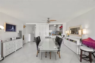 Photo #6: 202610410 Listing 