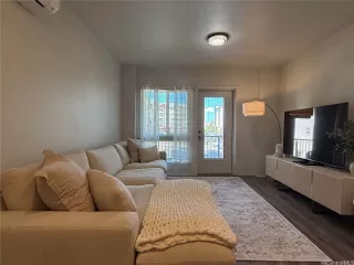 Photo #3: 202610424 Listing 